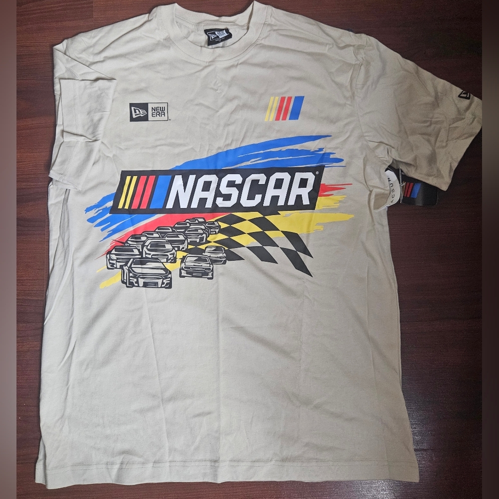 NWT New Era Men's NASCAR Graphic T-Shirt Size M